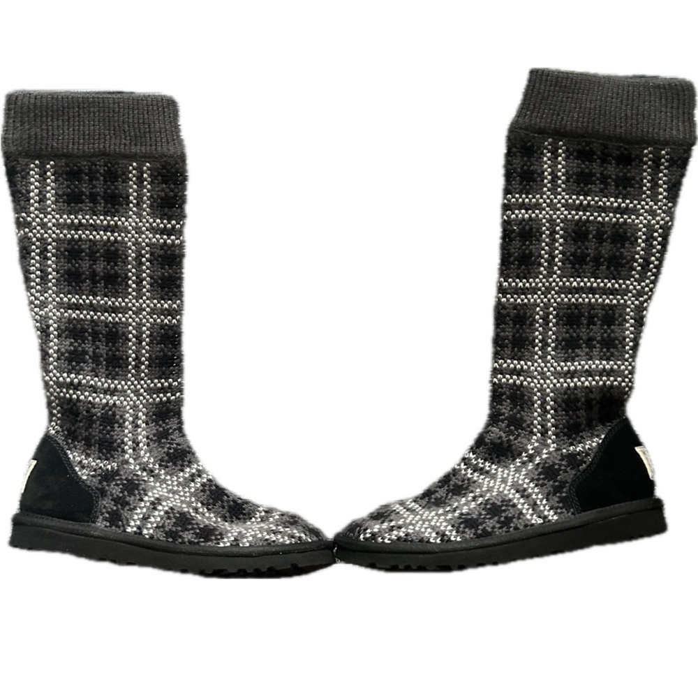UGG Size 5 Women’s Tartan Plaid Jester Knit Sweater Boots in Grey and Black